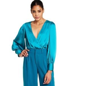 NWT Crossover Satin Bodysuit - Sergio
Hudson × Target Teal 3X